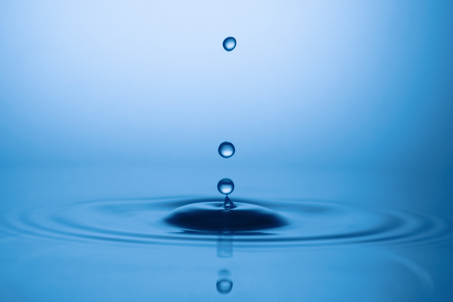 drops-water-splashes-water-shape-abstract-background-conceptv2
